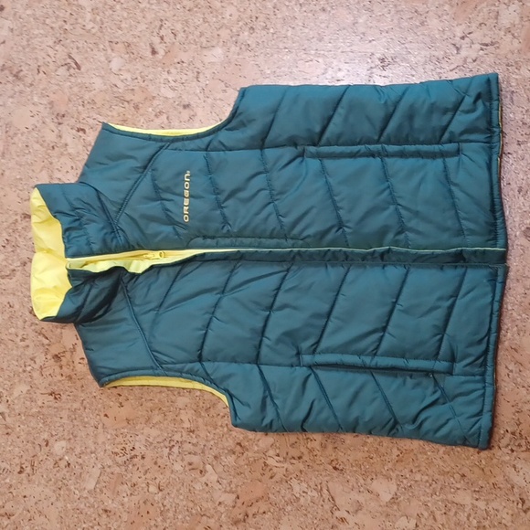 Columbia Univ. Of Oregon Women's Reversible Green/Yellow Powderpuff Vest Size L - Picture 1 of 9